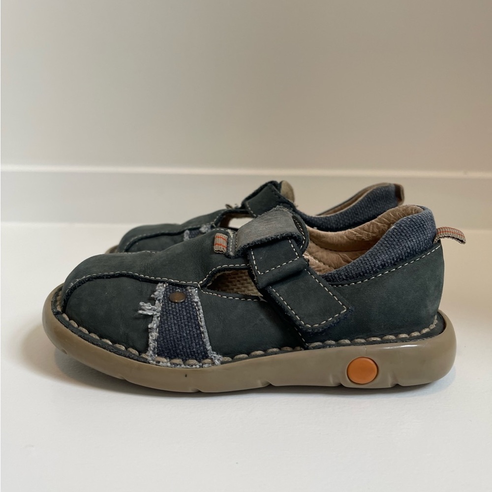 Boys Bopy Closed Toe Leather Shoes EU24/US 7.5-8